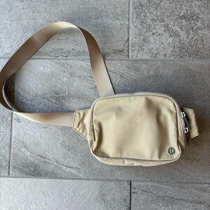 Lululemon Beige Belt Bag 2L